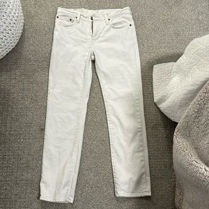 White Levi’s 511